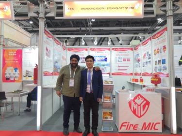Picture 4 Indian regular customers visit our booth